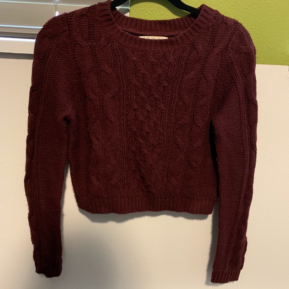 Burgundy detailed sweater
